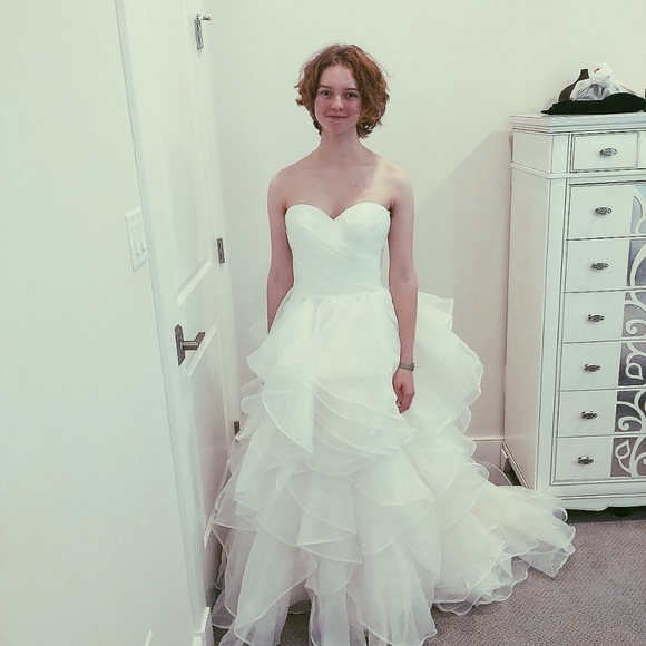 Dresses & Skirts - Beautiful Princess Wedding Dress!